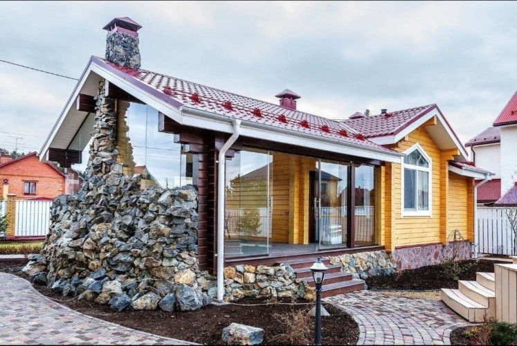 Баня с верандой