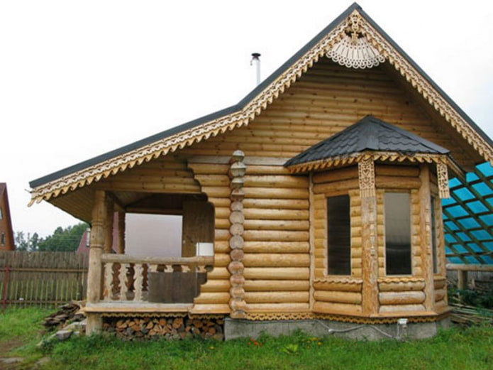 Резной фасад