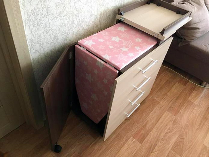 Комод с гладильной доской из ЛДСП