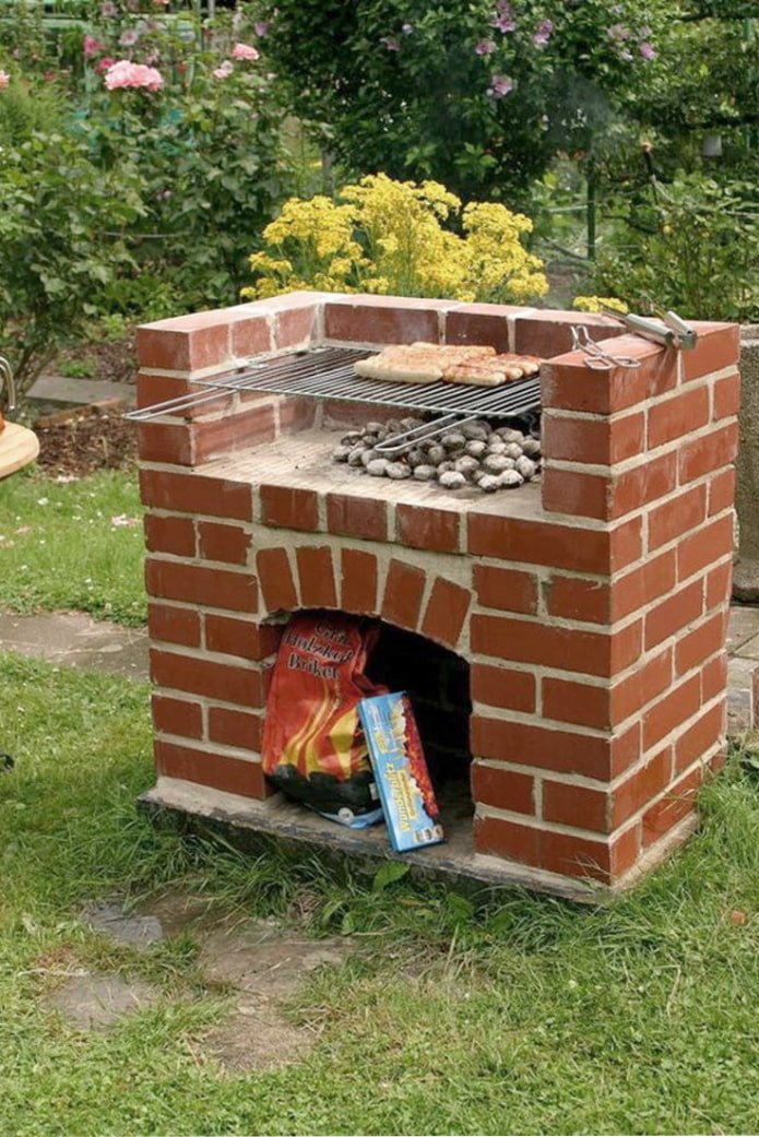 Мангал из кирпичей